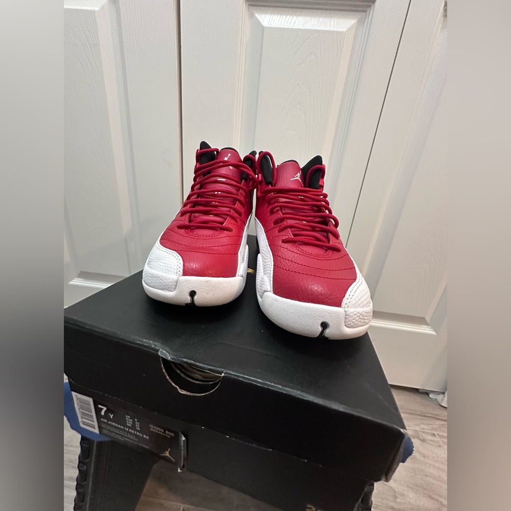 Air Jordan retro 12 “Gym Red” - Picture 5 of 8
